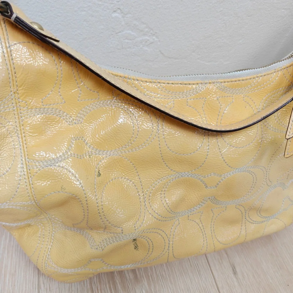 Vintage Y2K Coach Women Hobo Bag Medium Yellow Signature Patent Leather Embossed